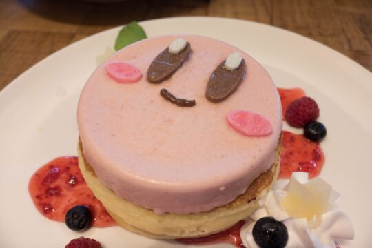 始発でもギリギリ!! 話題沸騰のカービィカフェ@東京へ行ってきた