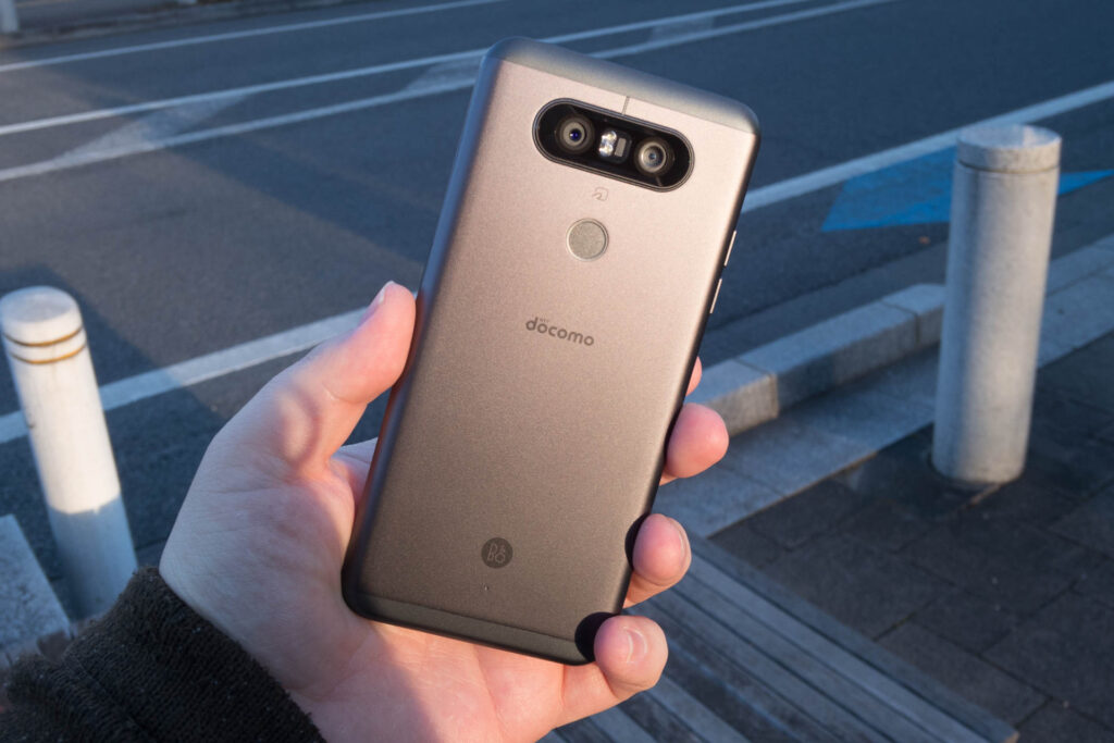 機種変更648円。NTTドコモのV20 PRO L-01Jを購入したのでご紹介。