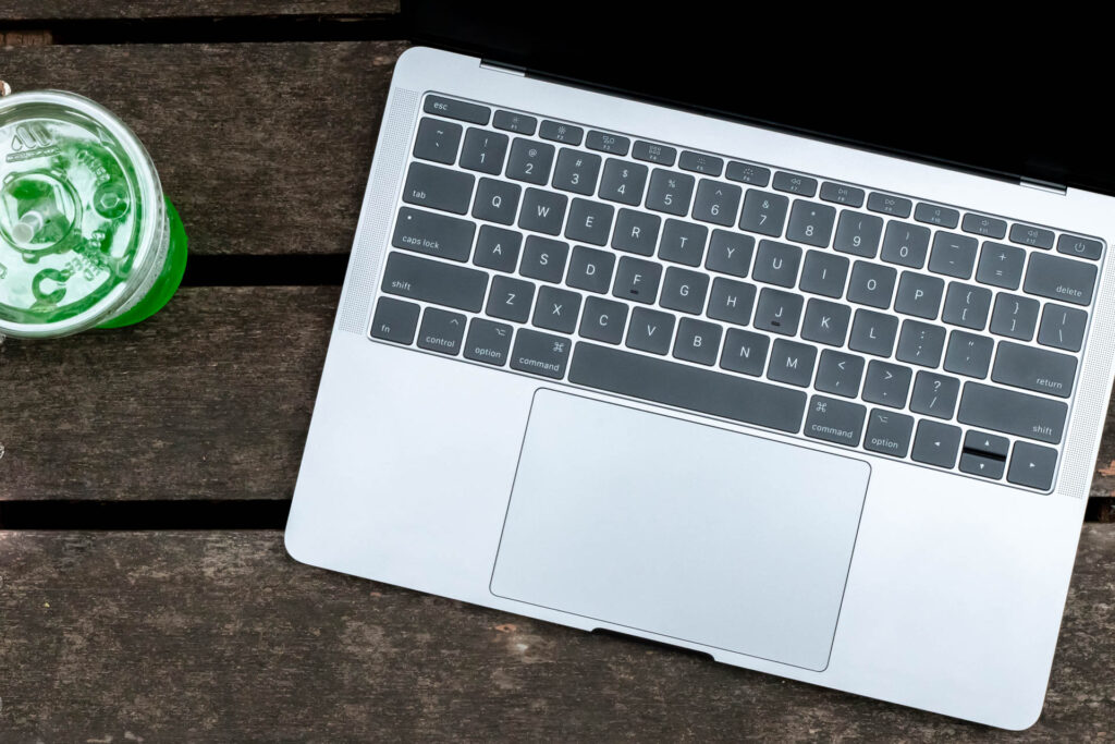 MacBookではなく、MacBook Proを選んだ理由