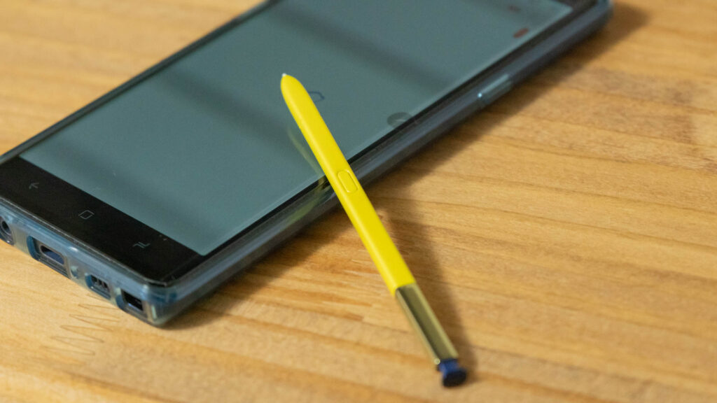 書けるに満足。Galaxy Note9 SC-01Lが2018年のベストバイスマホ。