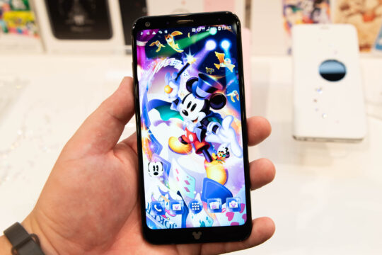 NTTドコモ 2017夏モデル「DisneyMobile on docomo DM-01K」にセキュリティ更新を含むソフトウェアアップデートの配信が開始